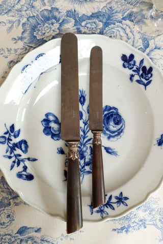 Set of 12 antique knives stamped Paris – collectible French cutlery
