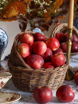 Vintage woven nesting baskets in graduated sizes