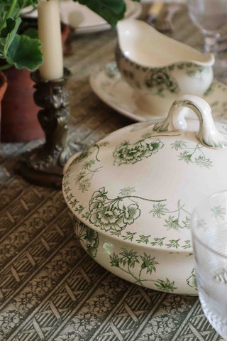 PALMYRE GREEN & WHITE PLATES - SET OF 12