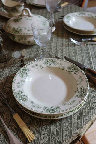 PALMYRE GREEN & WHITE SERVICES DE TABLE - 60 PIECES