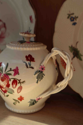 HAND PAINTED LEEDS CREAMWARE TEAPOT