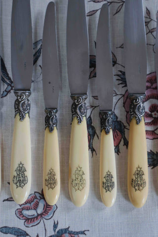 MONOGRAMMED KNIFE SET - 12 PIECES