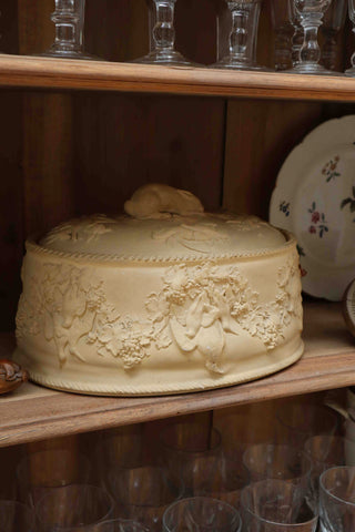 WEDGWOOD GAME TUREEN