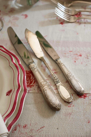 ST MÉDARD CUTLERY SERVICE SET - 124 PIECES