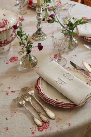 ST MÉDARD CUTLERY SERVICE SET - 124 PIECES