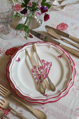 ST MÉDARD CUTLERY SERVICE SET - 124 PIECES