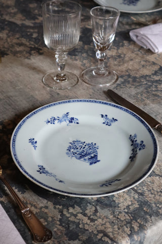 LATE 18TH C. CHINESE PORCELAIN PLATES - SET OF 8