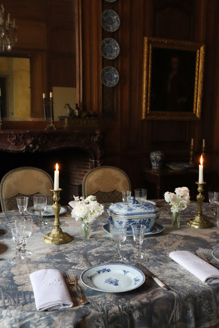 LATE 18TH C. CHINESE PORCELAIN PLATES - SET OF 8