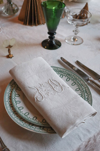 J.D.  HOLLY EMBROIDERED TABLE LINEN - 11 PIECES